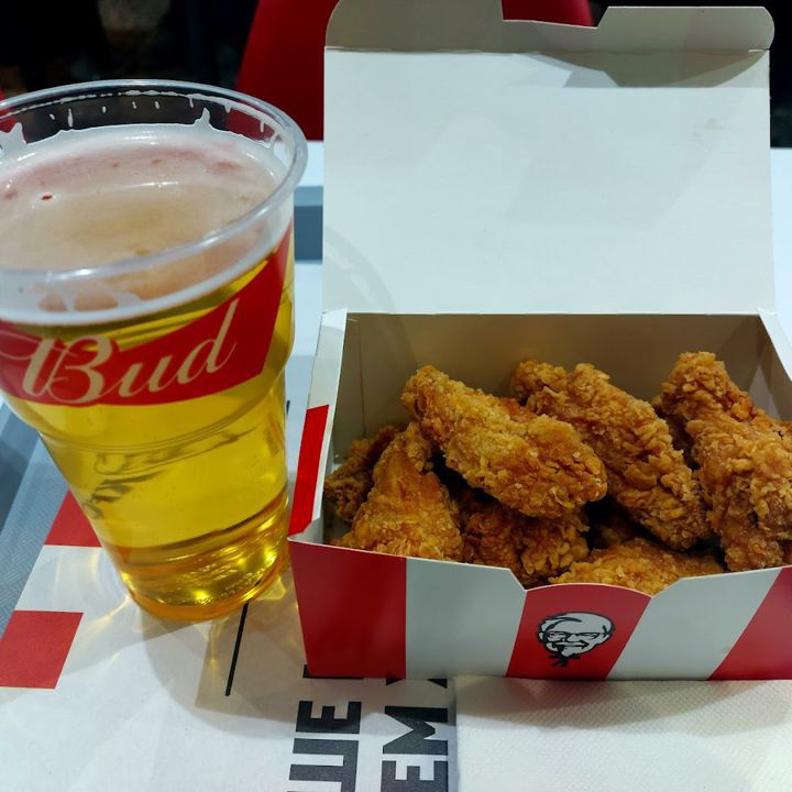 Доставка еды фото KFC