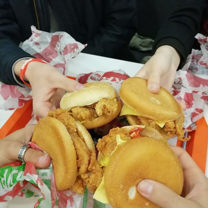 Доставка еды фото KFC